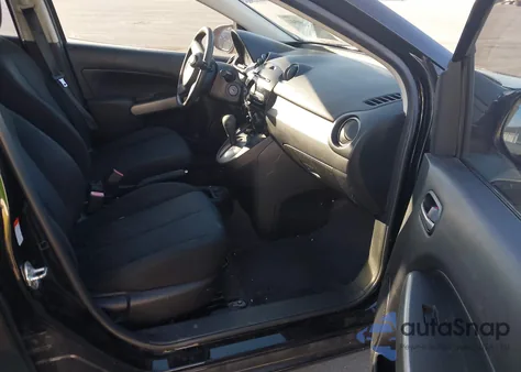 2011 Mazda Mazda2 Sport из США, поврежденный, VIN JM1DE1HY1B0103885